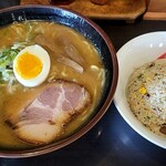 三代目 月見軒 - 料理写真: