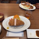 川雅家 - 