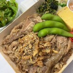 あか弁 - 和牛すき焼き重870円