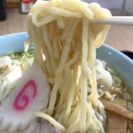まるさん中華 - 麺のアップ