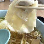 まるさん中華 - 大きめなわんたん♬