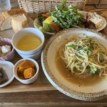 G831 Natural Kitchen & Cafe - 