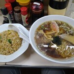 点心 - 料理写真:半チャンラーメンセット 650円