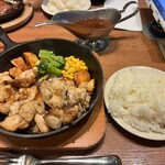 ステーキ＆グリルレストラン マーベリックス - 