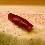 さか卯 - 漬けマグロの赤身