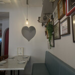 ピッツエリア エ トラットリア ダ イーサ - 内装