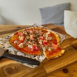 OneTreeCafe - 週末限定で出すことがたまにある、チキンピザ。