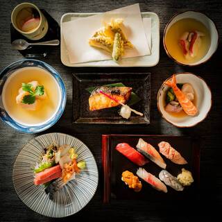 旬を味わい尽くす寿司フルコース