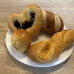 レストラン ヴァロリス - パンも美味しい