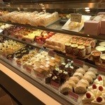 シェ・アオタニ - 