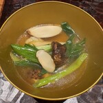 水づき - 国産松茸を使ったスッポンと地鶏のWスープ　◎