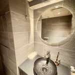 煌 焼肉 - 洗面所も美しい！