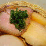 らぁ麺 はやし田 新宿本店 - 叉焼アップ