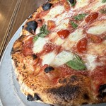 チムニー・ギオット - 料理写真:マルゲリータ（UP）