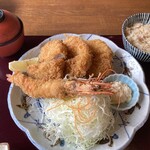 ららポーク - カナダ産三元豚のヒレカツ膳3枚+エビフライ