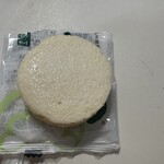 松島蒲鉾本舗 - むうは「お豆腐揚げかまぼこ 」でこの店の人気商品。  フワァとした食感の豊かな風味が特徴ですよ。