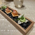 ベージュ アラン・デュカス 東京 - 