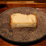 薪鳥新神戸 - 薪焼きのトースト + 鳥肉のリエット