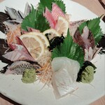 藤つぼ - 刺身盛り合わせ