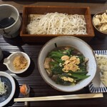 手打蕎麦のたぐと - 豚ニラごぼうセイロ