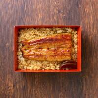 うなぎ弁当　半尾（通常箱）