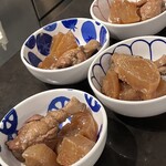 パンカハンカ - どんどん美味しそうな惣菜が作られてます