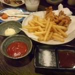 縁家 - 2014.10. チビ用にポテトとから揚げ半分ずつ