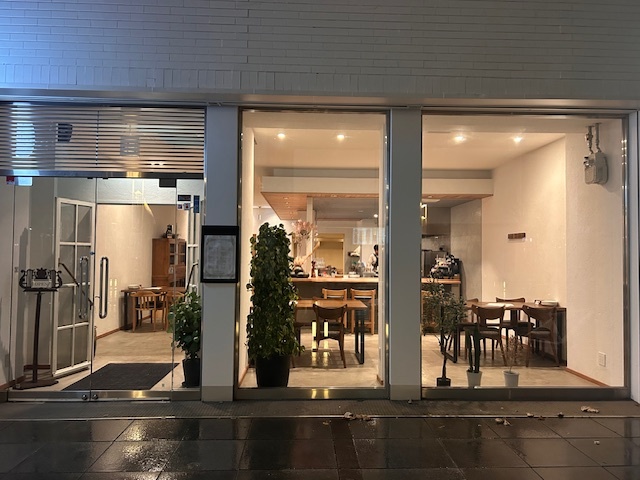 食堂フラミンゴ