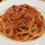 カプリチョーザ - トマトとガーリックのパスタ