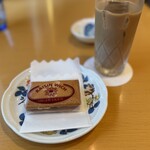 御茶ノ水 小川軒 - レイズンウイッチ