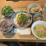 まちの食堂 羊雲 - 