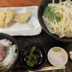 うどん料理 千 - Cセット しょうゆ玉子うどん温(1,080円)と肉天(とり天)(250円)