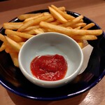 300 En Izakaya Yagobee - フライドポテト　330円