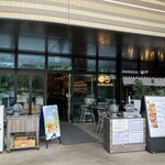 マルゴ - お店の外観。高級店ぽいと思っていたら店名が駄洒落…。