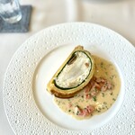 カルペ ディエム - ヒラメのパイ包み焼き　白ワインバターソース