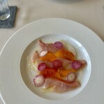 カルペ ディエム - 金目鯛とかぶ柑橘のカルパッチョ