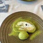 カルペ ディエム - 抹茶のスフレロールケーキ　アイスクリーム添え
