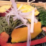 瓦そば すずめ - 緑黄色野菜摂取できます