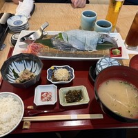 対馬のどぐろとイカ活き造り 博多 魚蔵 都ホテル店 - 