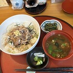 旬食健美  田しろ - いわし丼　ごはん大盛り　いわし増量
