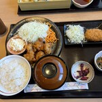 ごはん家 うお福 - チキン南蛮定食にカニクリ
