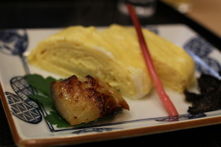Kikumasa - 焼きたてのだし巻きに銀ダラの西京味噌付け。ふっくら銀ダラに、これまたふっくらだし巻き。京都の味ですね。