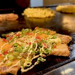 大正お好み屋 ままま - 焼きチャーシューみたいなソースとはちがう香りがいい
      
      新メニュー(仮)  『早苗やき』 ＼＼\\٩( 'ω' )و //／／