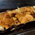 大正お好み屋 ままま - 「鳥もも バター醤油」 ふっくらジューシー  (*´ч`*) ｳﾝﾏッ！