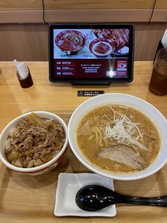 SUKIYA Juhachigo Karuizawa Ten