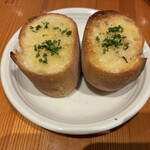 ボーノ - ガーリックトースト（２個）　４５０円