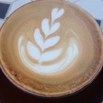スイカフェビーンズストア - ラテ♪４７０円父が飲みましたぁ＝♡ミルクたっぷりの飲みやすい大きめカップで提供されました♡