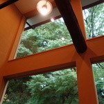 齋華 - ガラス窓、めちゃめちゃデカイの♪