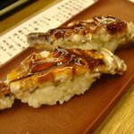 四季 花まる - 卵持ちのシャコ。ツメでいただく。