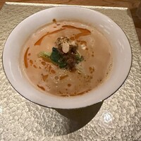 白金中華 星期菜 - 担々麵